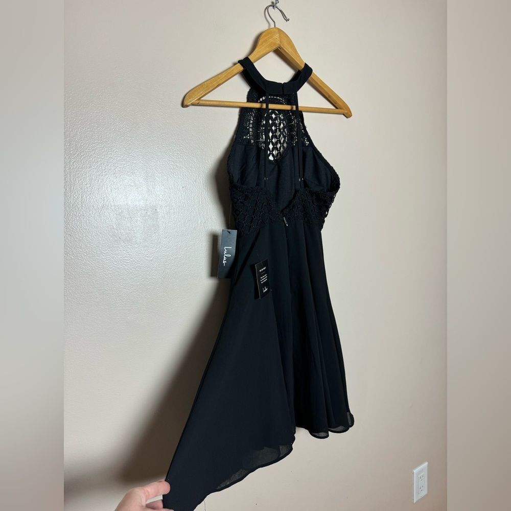 CLEARANCE! Black Lulu’s Lace Halter Mini Dress Size S NWT - Picture 4 of 5